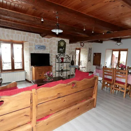 Besse-et-saint-anastaise, 4 Pieces, 6 Personnes - Fr-1-630-11